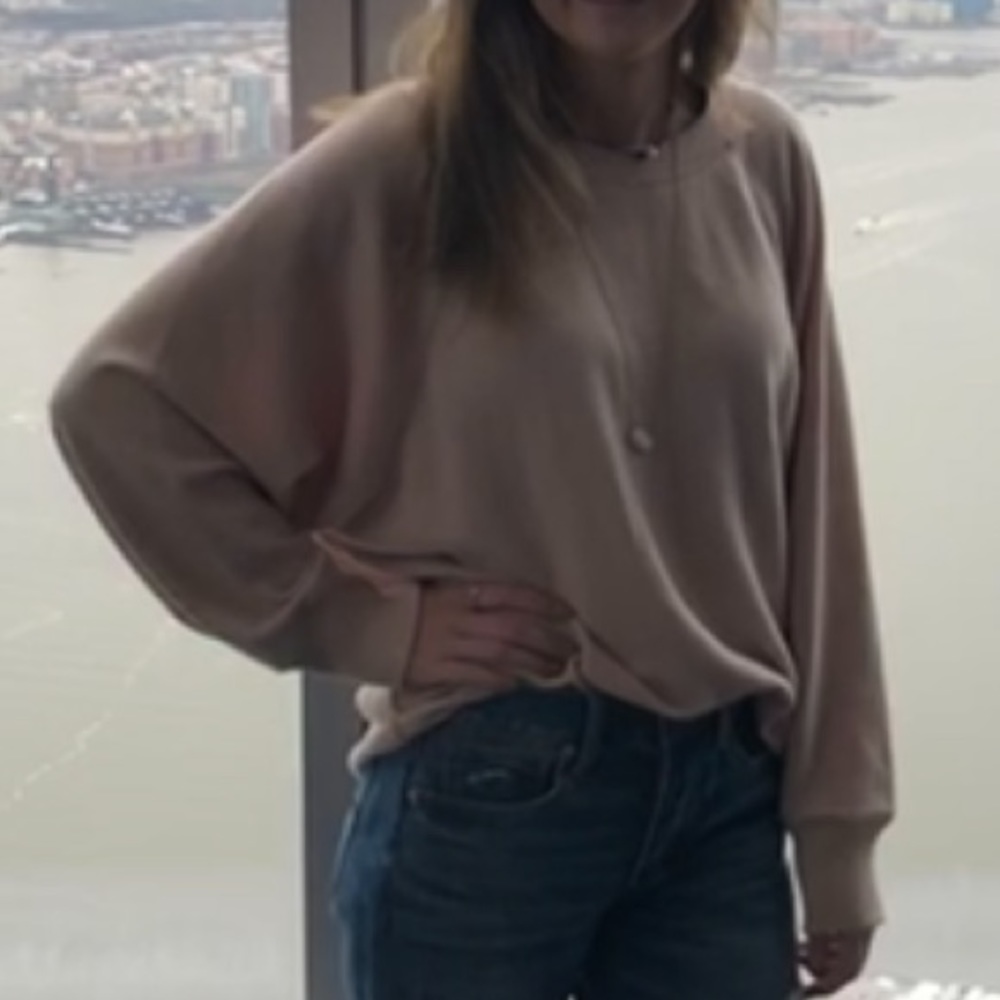 sweatshirt